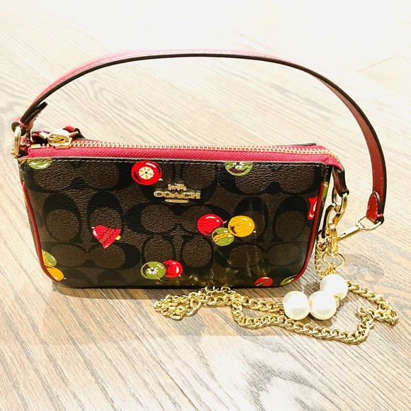 Coach Nolita 19 Bag Christmas Edition - Picture 4 of 4